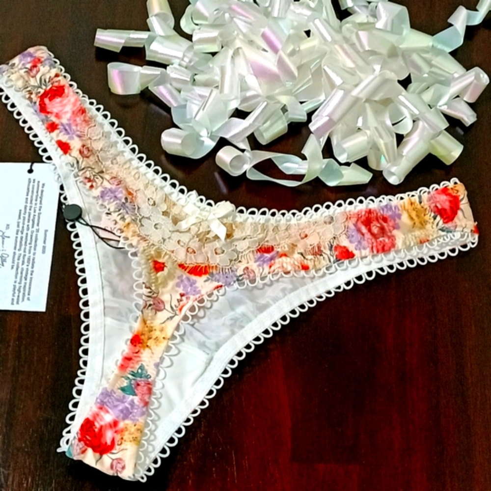 LOVE AND LEMON VS THONG XS - Picture 3 of 12